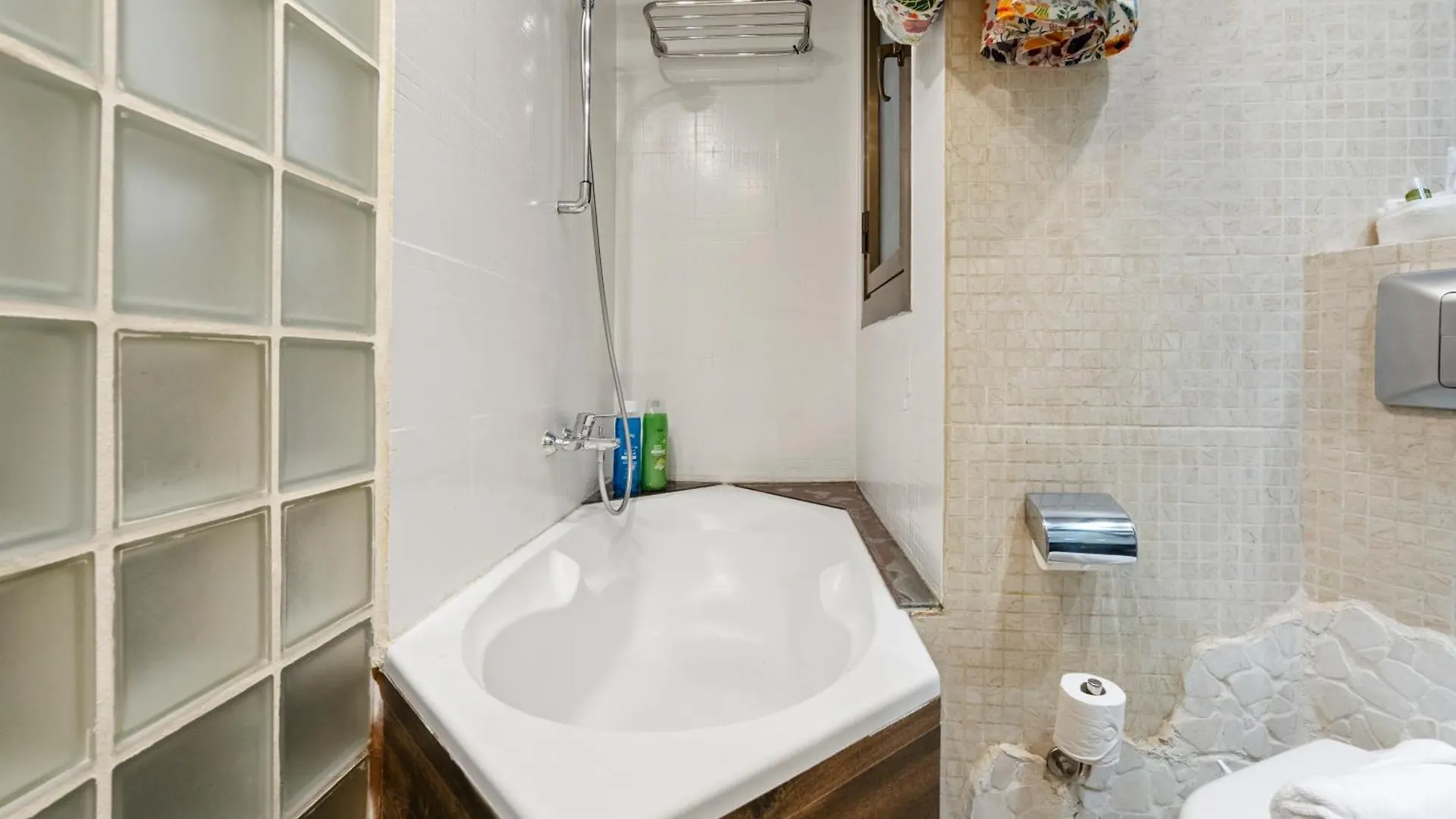 Steps To Sagrada Familia 2Bedroom Retreat Barcelona Spanien